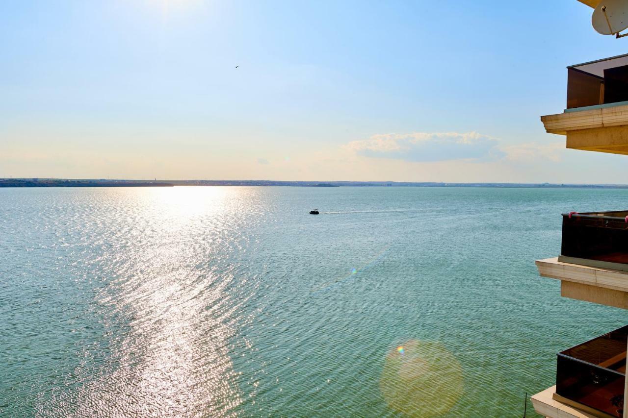 Sailing Lake Mamaia Apartment Mamaia